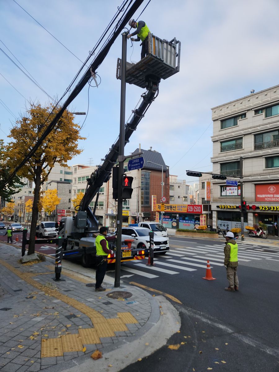 스카이차·고소작업차 실제 작업 현장 6