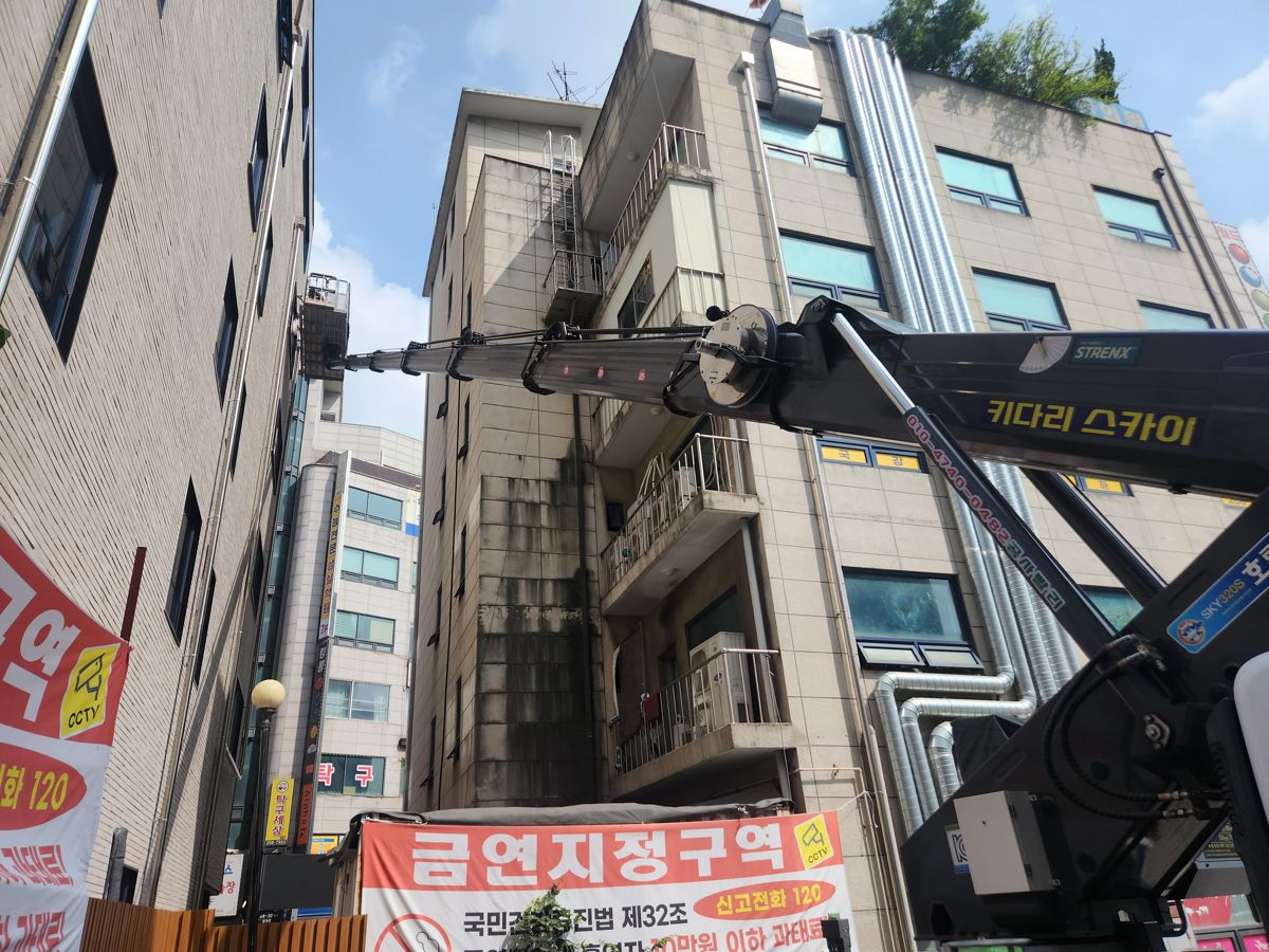 스카이차·고소작업차 실제 작업 현장 4