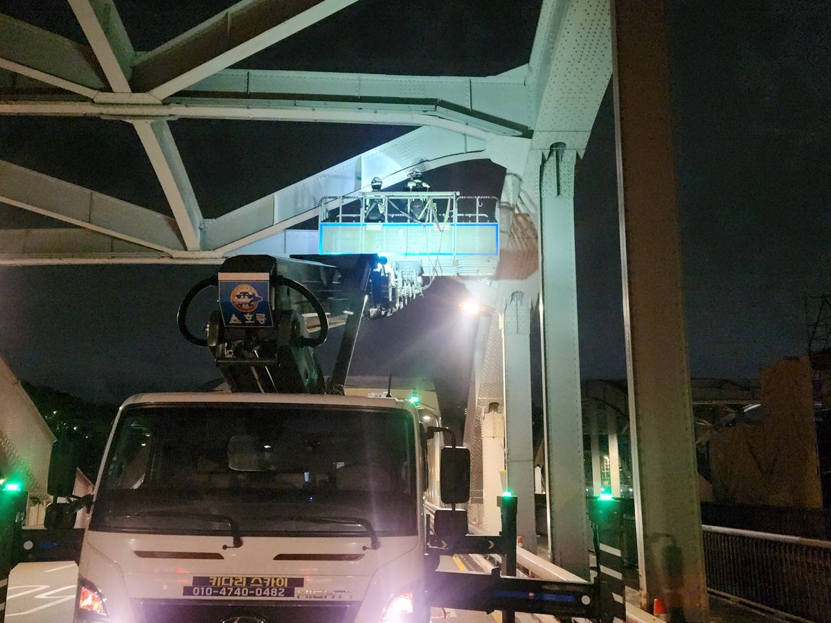 스카이차·고소작업차 실제 작업 현장 3