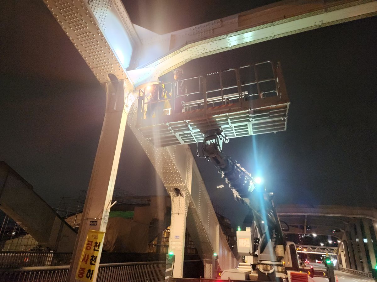 스카이차·고소작업차 실제 작업 현장 1