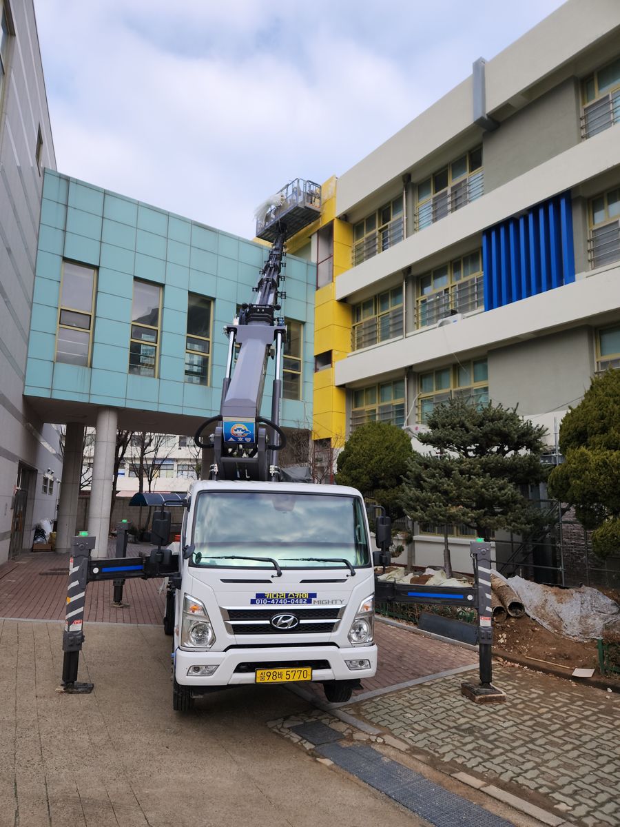 스카이차·고소작업차 실제 작업 현장 2