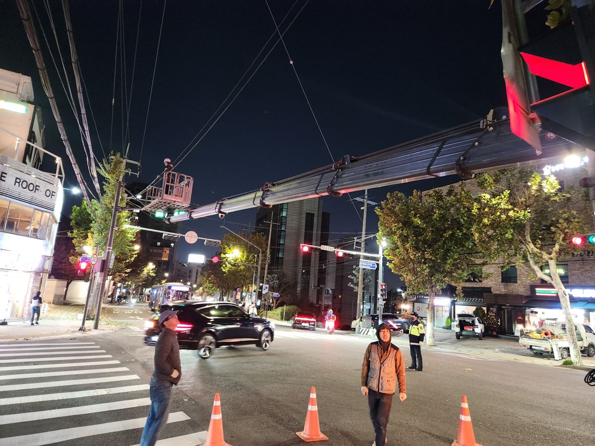 스카이차·고소작업차 실제 작업 현장 2