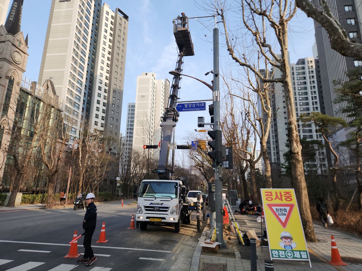 스카이차·고소작업차 실제 작업 현장 4