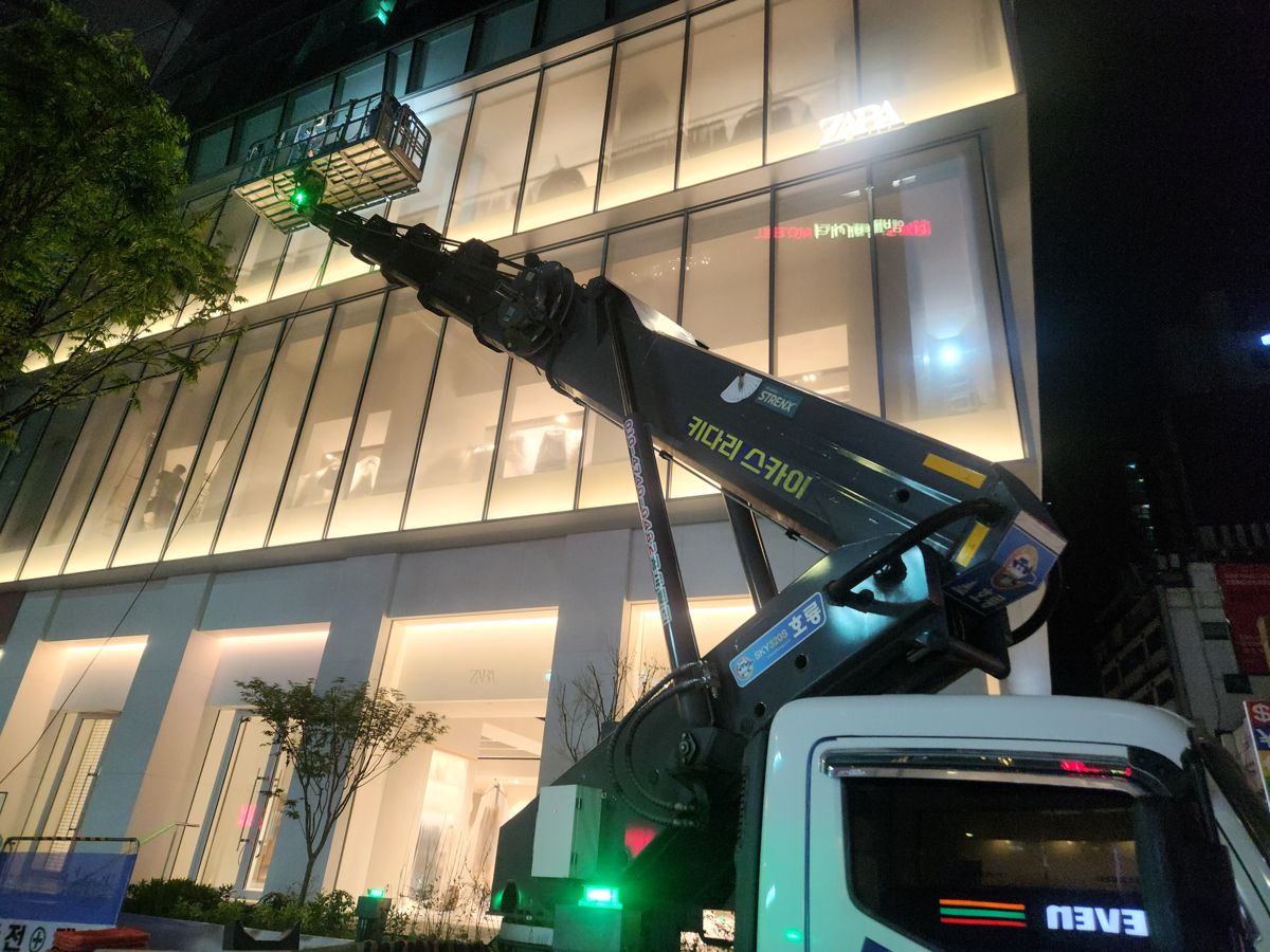 스카이차·고소작업차 실제 작업 현장 5