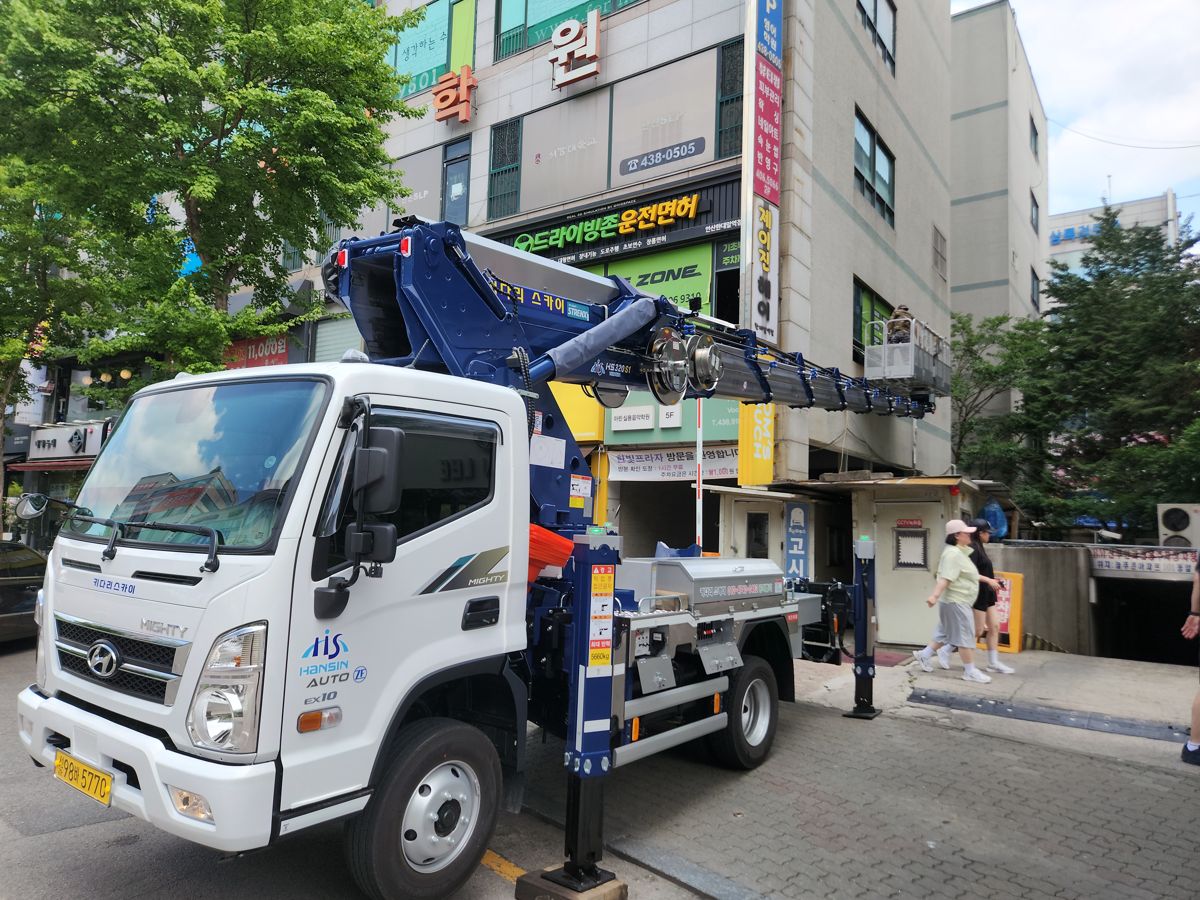 스카이차·고소작업차 실제 작업 현장 3