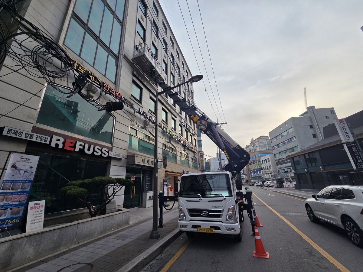 스카이차·고소작업차 실제 작업 현장 3