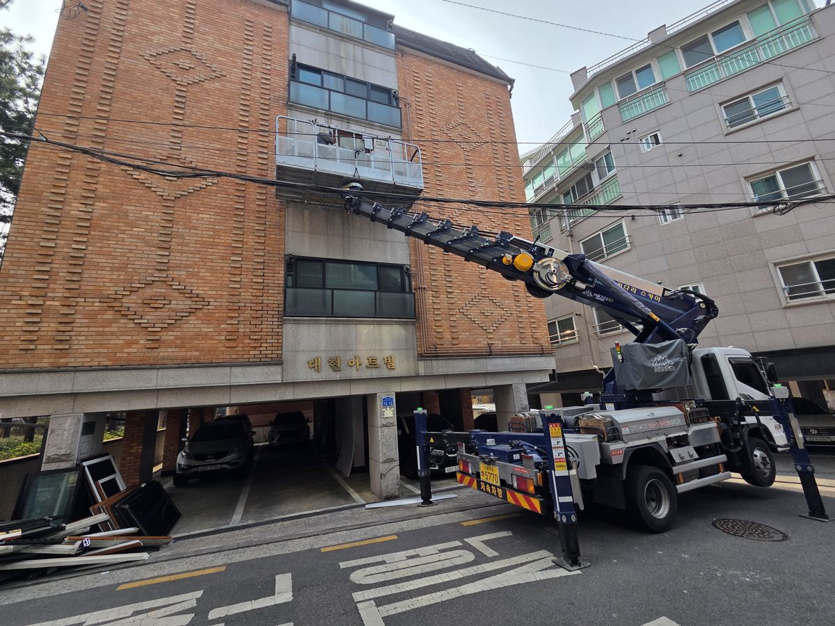 스카이차·고소작업차 실제 작업 현장 2