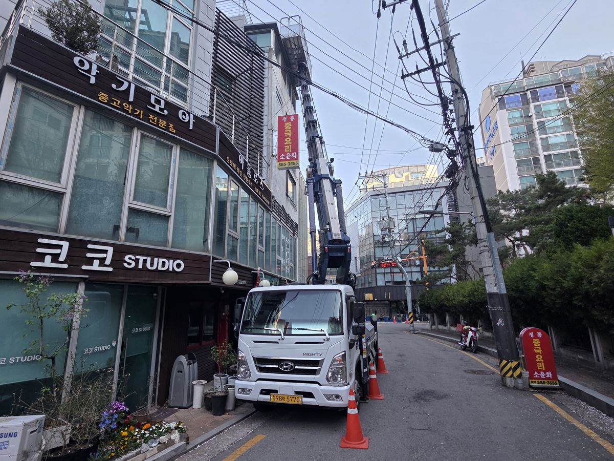 스카이차·고소작업차 실제 작업 현장 1