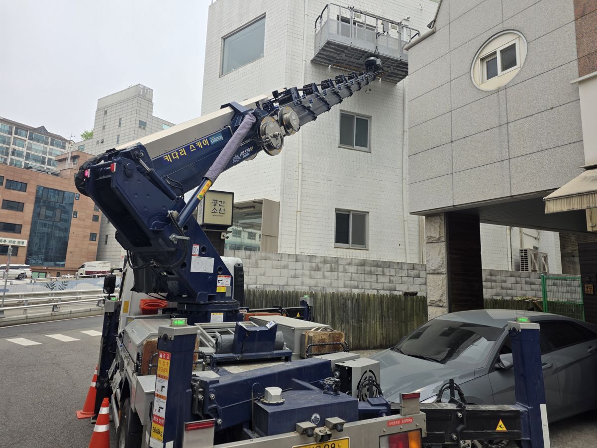 스카이차·고소작업차 실제 작업 현장 6