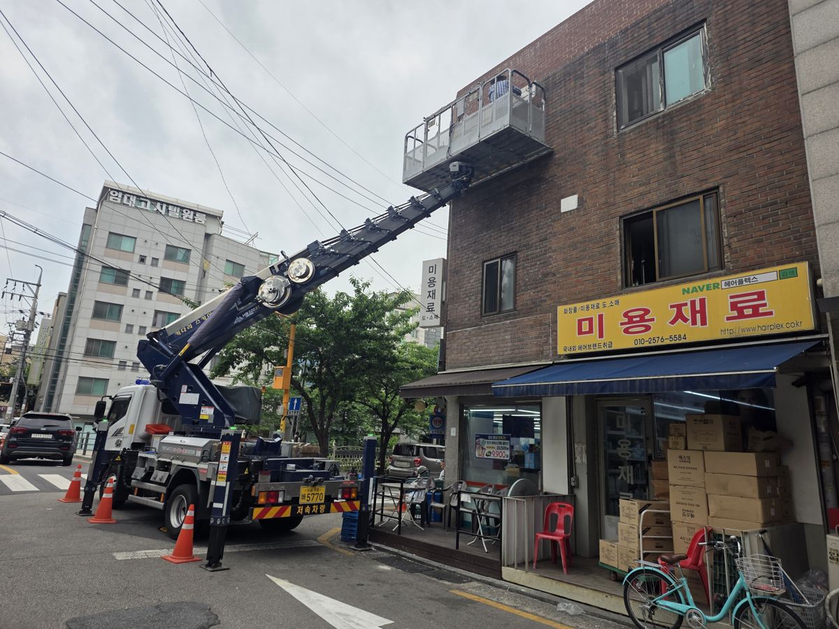 스카이차·고소작업차 실제 작업 현장 3