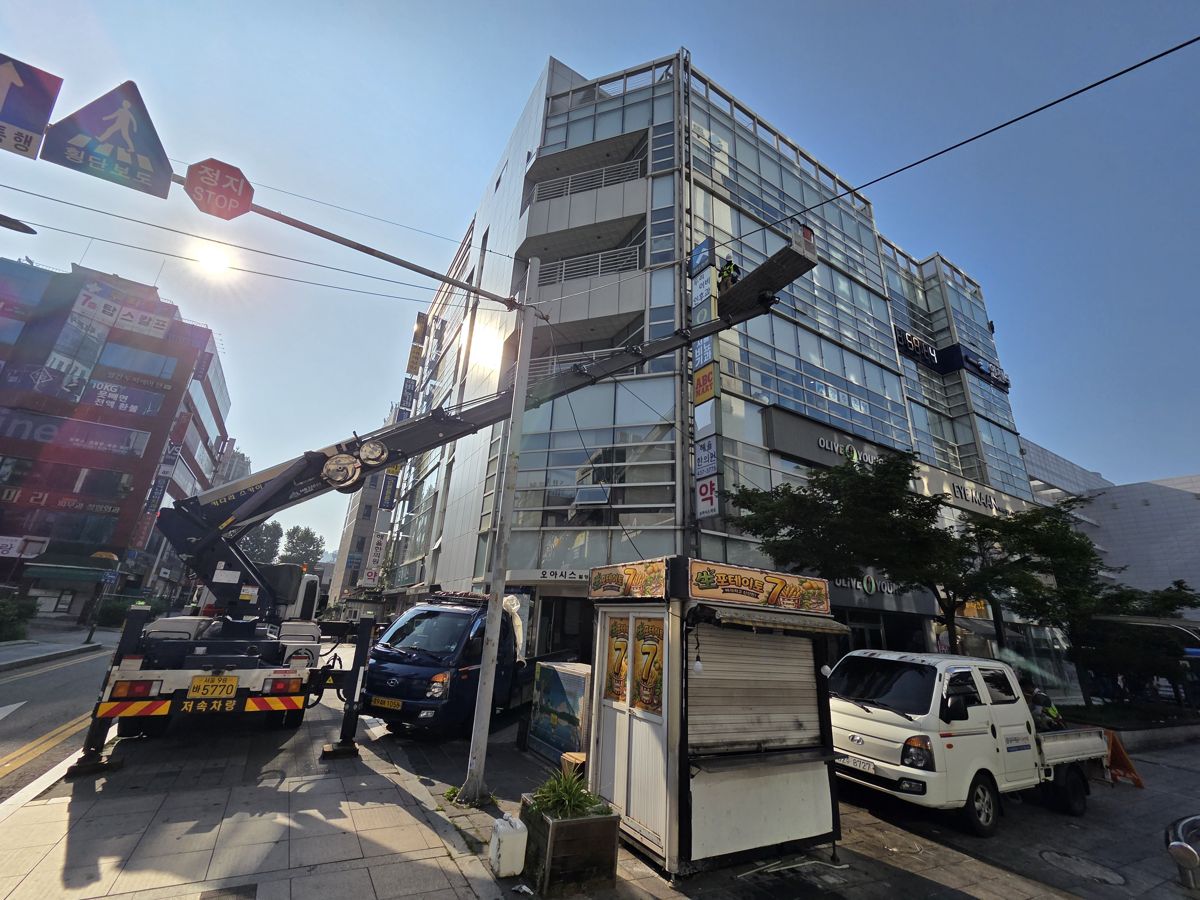 스카이차·고소작업차 실제 작업 현장 2
