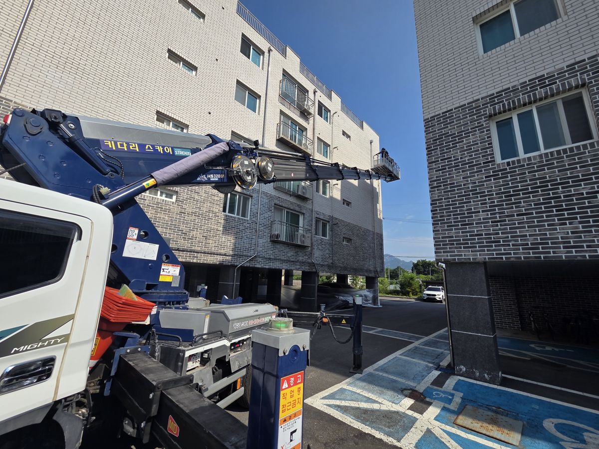 스카이차·고소작업차 실제 작업 현장 2